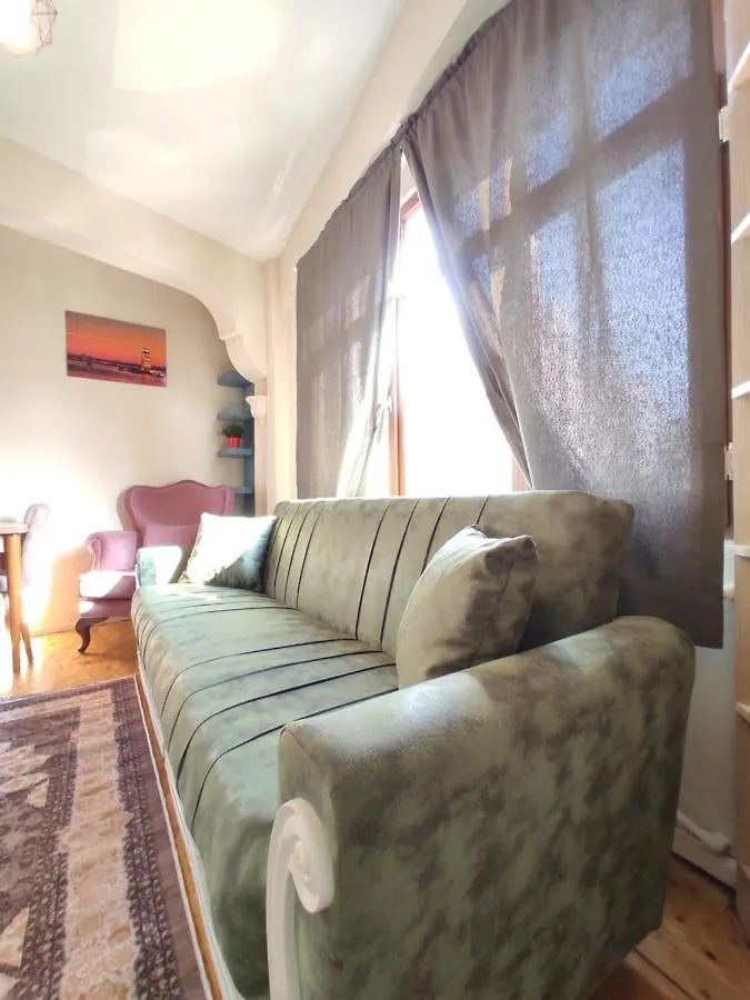 اسطنبول Stone Suite House شقة