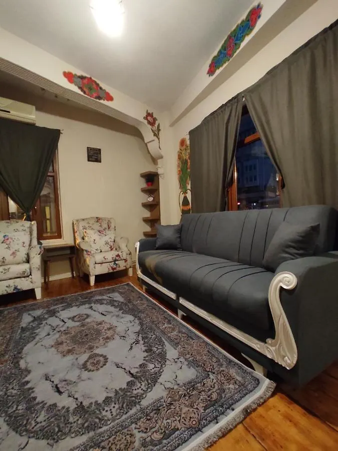 اسطنبول Stone Suite House شقة